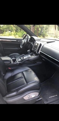 Porsche Cayenne cena 99999 przebieg: 203000, rok produkcji 2010 z Poznań małe 37
